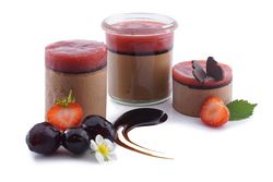 Artikelbild Zartbitter Schokoladenmousse m. Erdbeeren u. Balsamico 300411